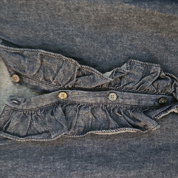Draper James Denim Ruffle Dress with Bell Sleeve Size 6 - Picture 2 of 5